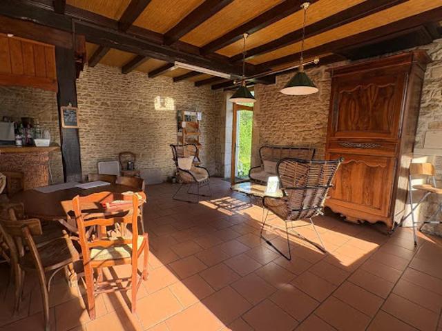 Maison vente à Saint-Jean-d'Angély, Saint-hilaire-de-villefranche
