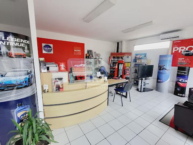 Local Commercial vente à Digne-les-Bains, Château-arnoux-saint-auban