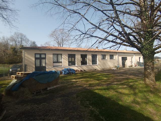 Maison vente à Confolens, Mazerolles