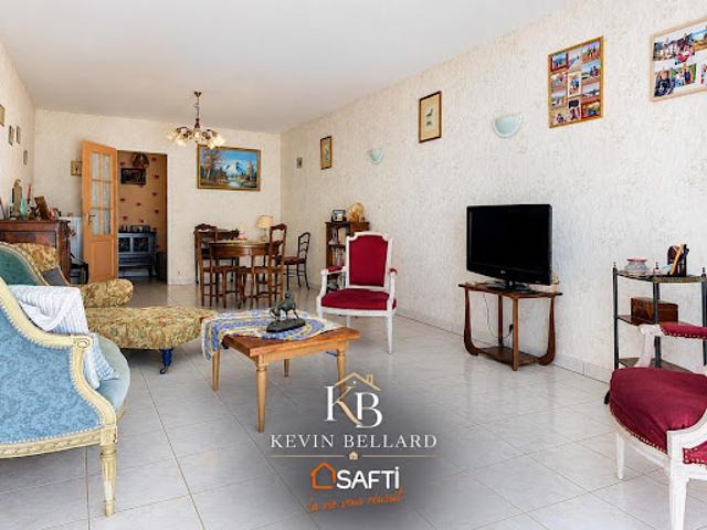 Maison vente à La Rochefoucauld, La Rochefoucauld-en-Angoumois