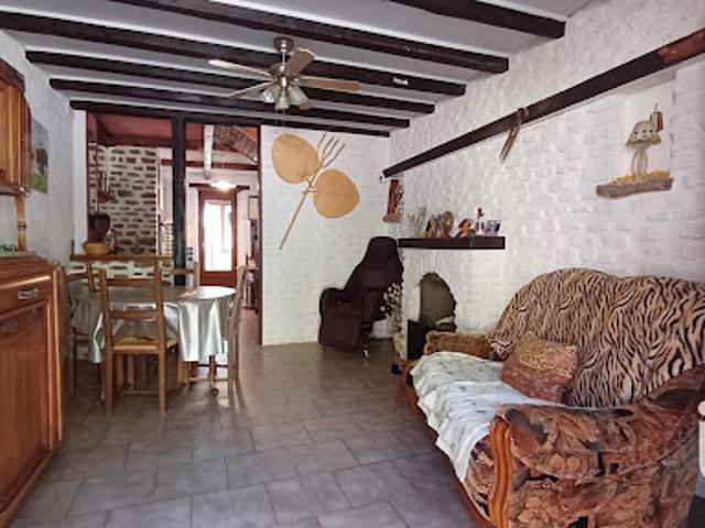 Maison vente à Largentière, Barnas