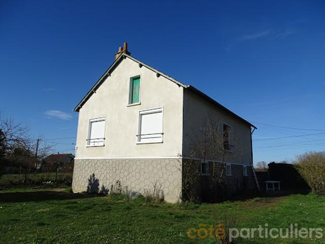 Maison vente à Saint-Amand-Montrond, Chezal-benoît