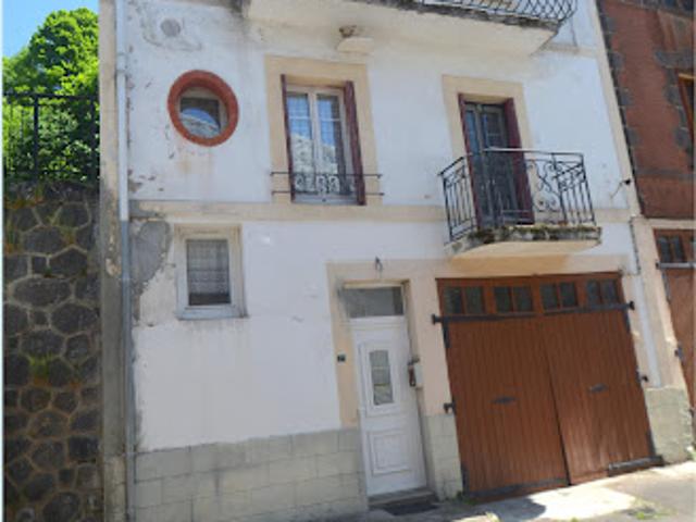 Maison vente à Issoire, Orcival