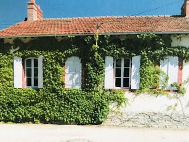 Maison vente à Saint-Amand-Montrond, La Guerche-sur-l'aubois