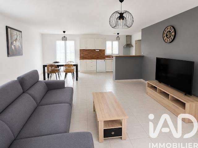 Maison vente à Angoulême, La Couronne