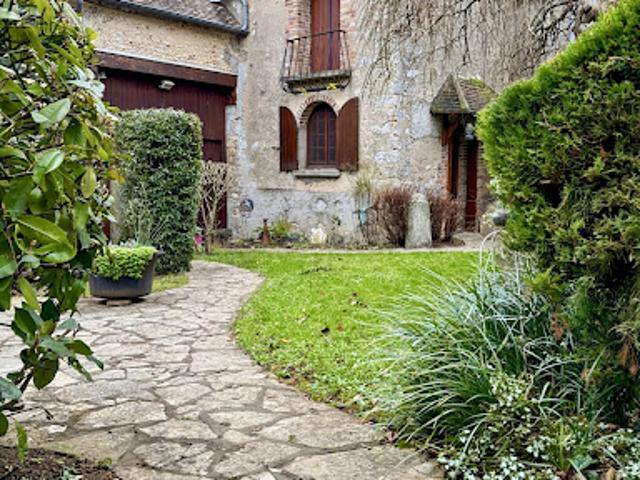 Maison vente à Sens, Champigny