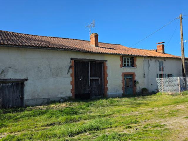 Maison vente à Confolens, Manot