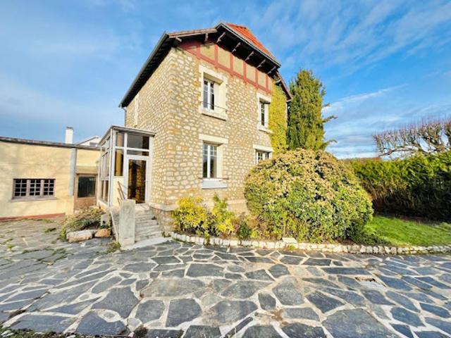 Maison vente à Chartres, Lèves