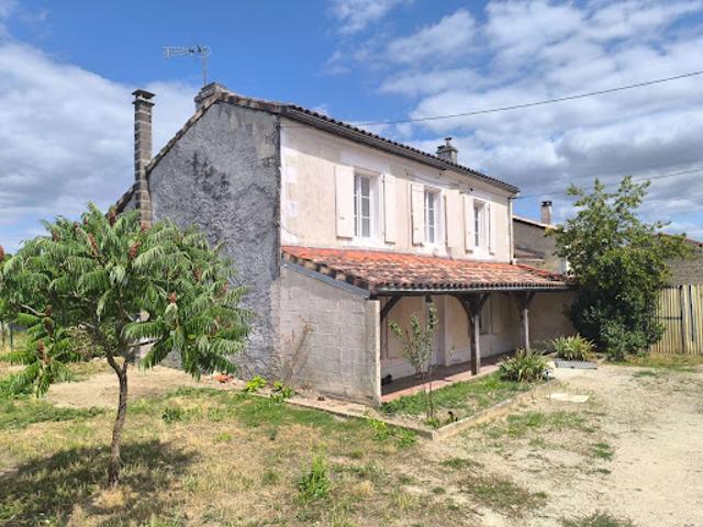 Maison vente à Confolens, Xambes
