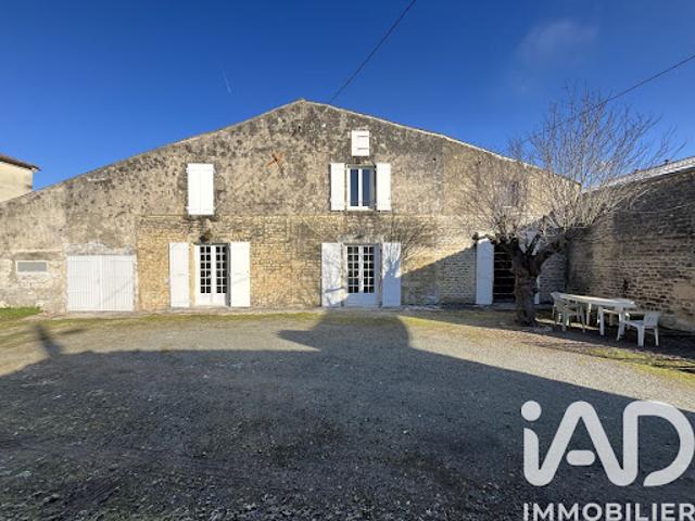 Maison vente à Saint-Jean-d'Angély, Saint-georges-de-longuepierre