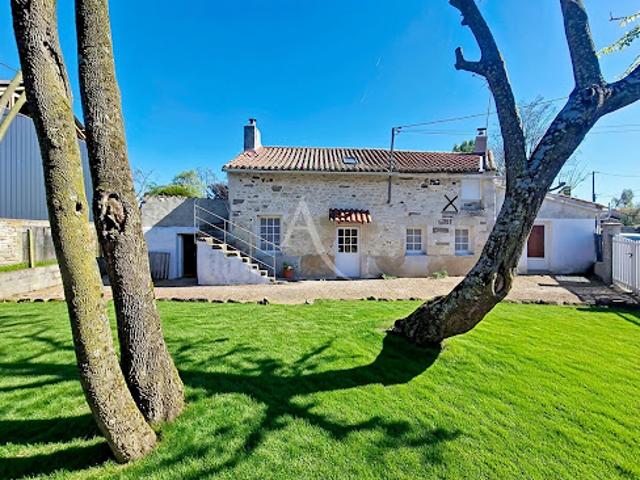 Maison vente à Saumur, Doué-la-fontaine