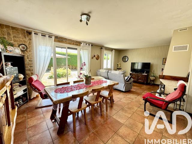 Maison vente à Étampes, Bouville