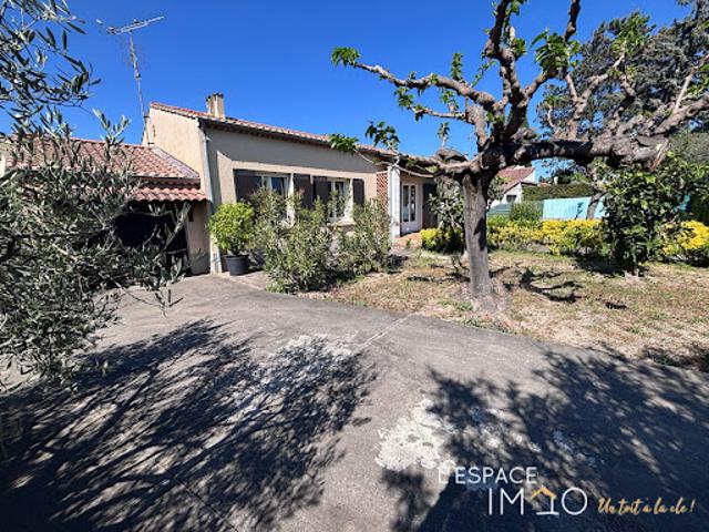 Maison vente à Arles, Cabannes