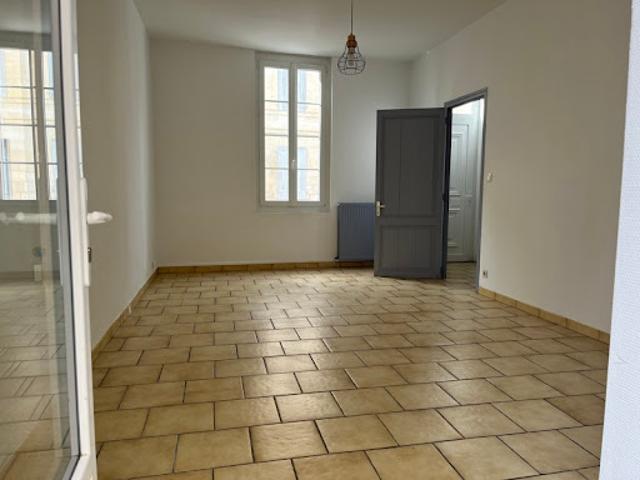 Maison vente à Angoulême, Chalais