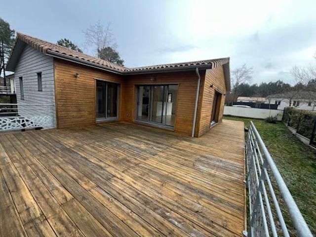 Maison vente à Bordeaux, Le Pian-médoc