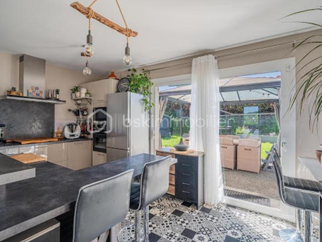 Maison vente à Annecy, Sales