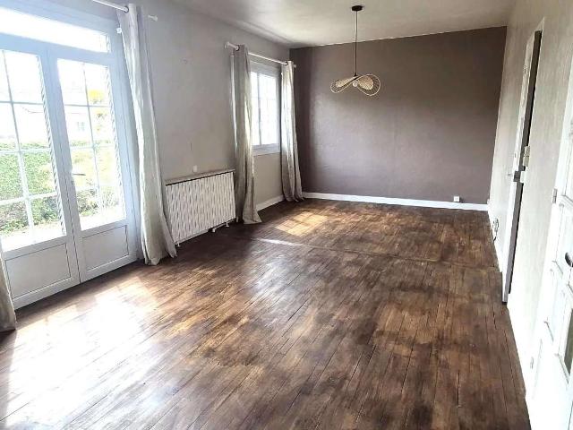 Maison vente à Le Mans, Arnage