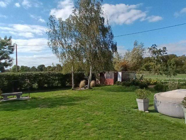 Maison vente à Château-Gontier, Bazougers