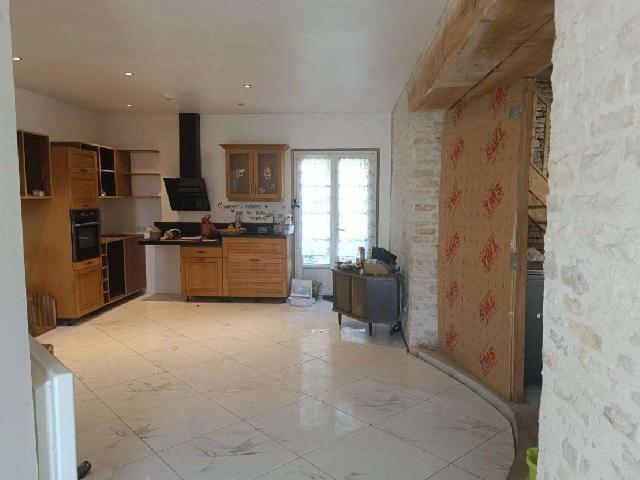 Maison vente à Confolens, Aunac