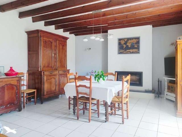 Maison vente à Azay-le-Brûlé, Deux-Sèvres
