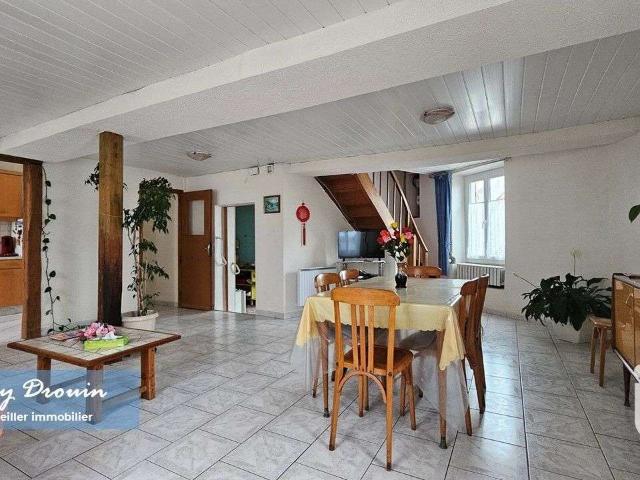 Maison vente à Bromeilles, Loiret
