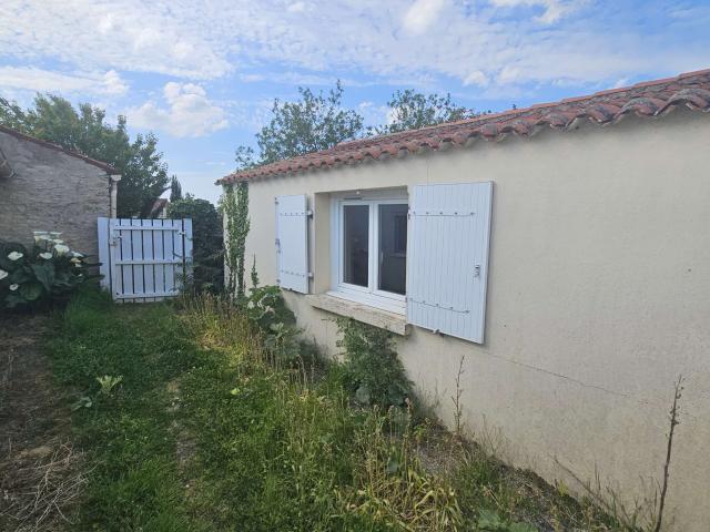 Maison vente à Fontenay-le-Comte, Champagné-les-marais