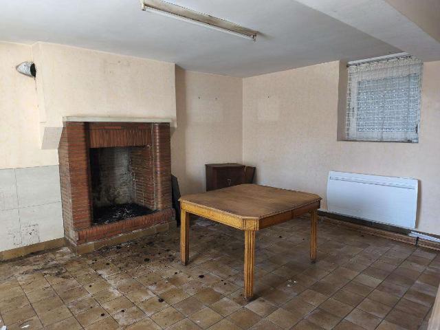 Maison vente à Argentan, Champsecret