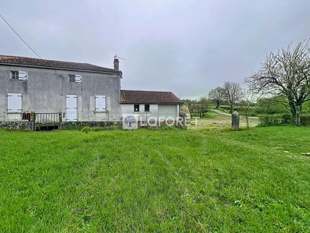 Maison vente à Bressuire, Clessé