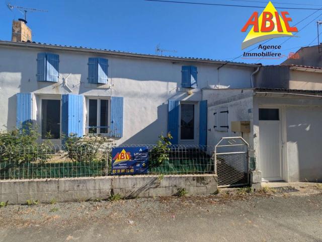 Maison vente à Fontenay-le-Comte, Damvix