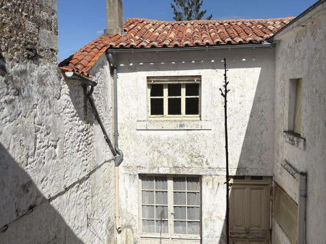 Maison vente à Fontenay-le-Comte, Fontenay-le-comte