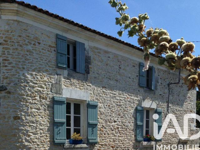 Maison vente à Saintes, Nouvelle-Aquitaine