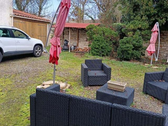 Maison vente à Fontenay-le-Comte, Grues