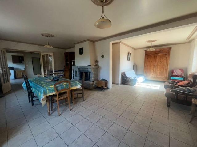 Maison vente à Avranches, Isigny-le-buat