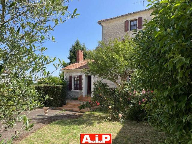 Maison vente à Fontenay-le-Comte, La Caillère-saint-hilaire