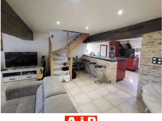 Maison vente à Fontenay-le-Comte, Loge-fougereuse