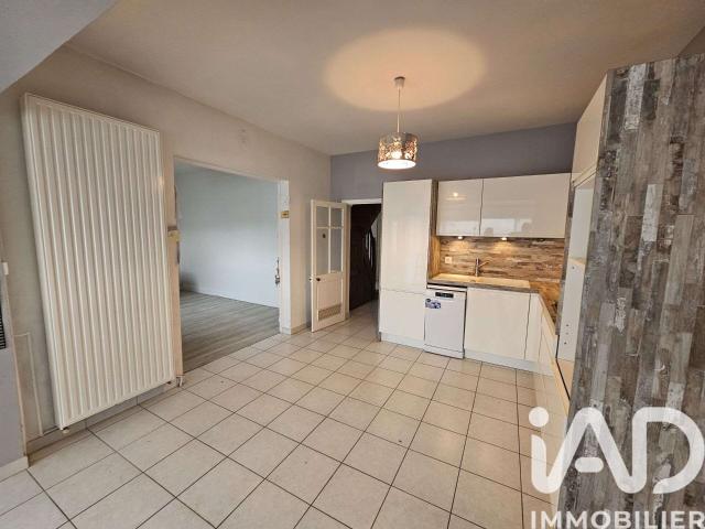 Maison vente à Angoulême, La Couronne