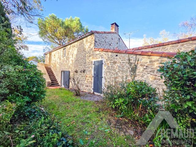 Maison vente à La Roche-sur-Yon, La Genétouze