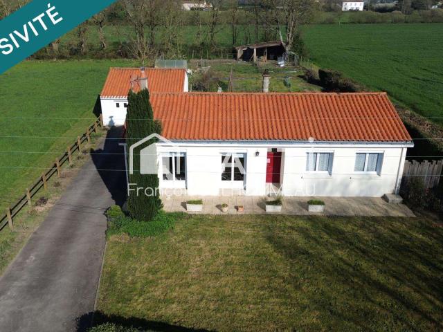 Maison vente à La Roche-sur-Yon, La Genétouze