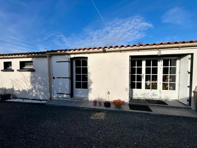 Maison vente à Fontenay-le-Comte, Lairoux