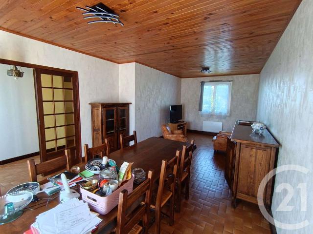 Maison vente à Laval, Montigné-le-brillant