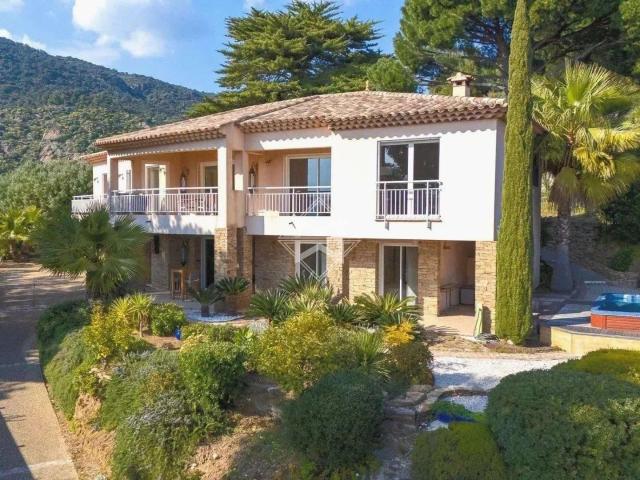 Maison vente à Arrondissement de Toulon, Le Lavandou
