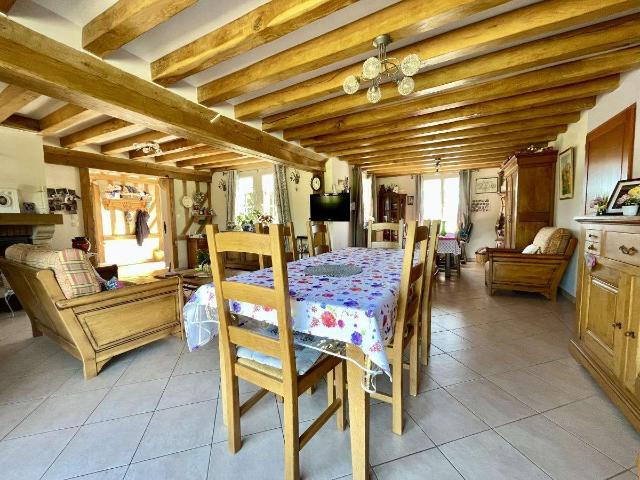 Maison vente à Lisieux, Normandie