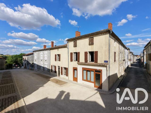 Maison vente à Confolens, Mansle