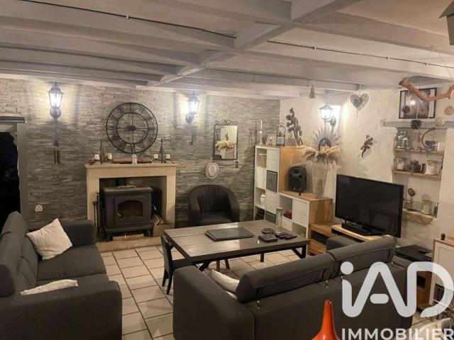 Maison vente à Fontenay-le-Comte, Mervent