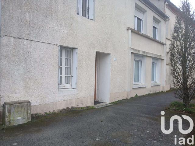 Maison vente à Saint-Pierre-des-Échaubrognes, Deux-Sèvres