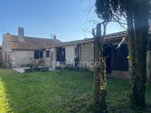 Maison vente à Fontenay-le-Comte, Nalliers