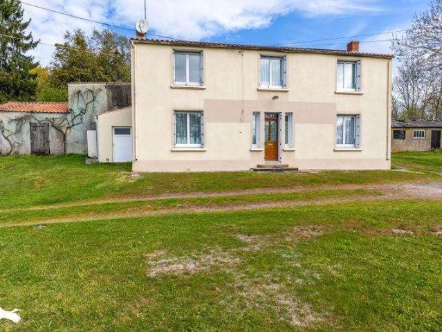 Maison vente à La Roche-sur-Yon, Nesmy