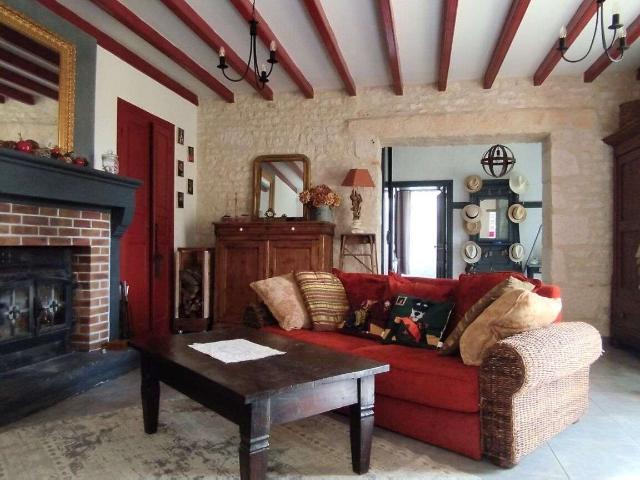 Maison vente à Fontenay-le-Comte, Petosse