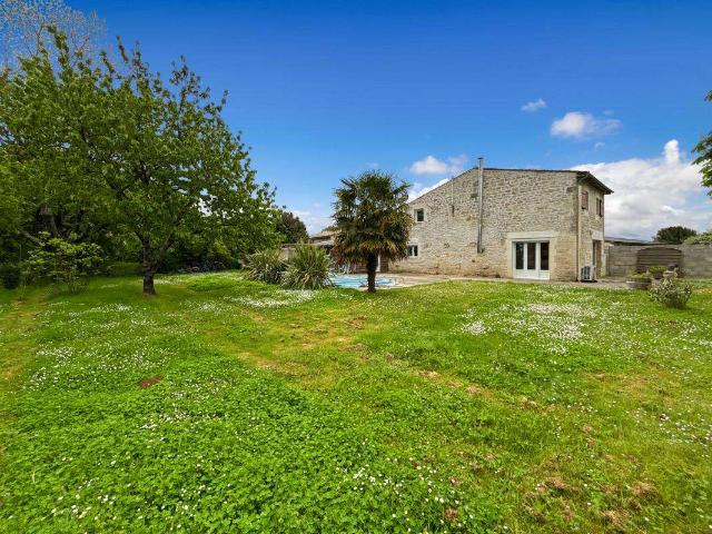 Maison vente à Saintes, Chermignac