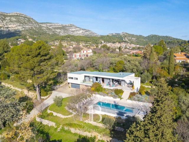 Maison vente à Marseille, Roquevaire